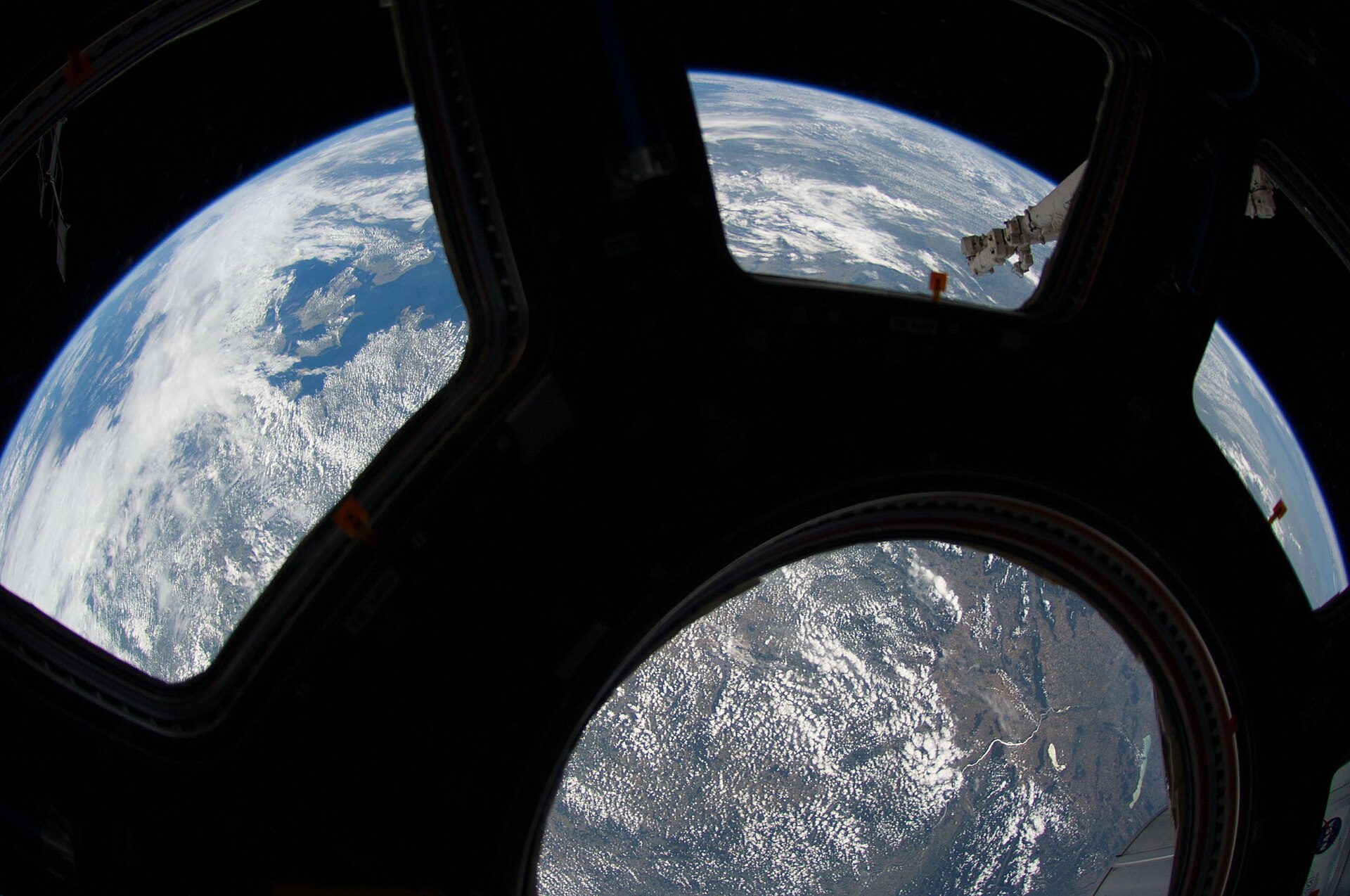 ISS040-E-41812 - View of Earth
