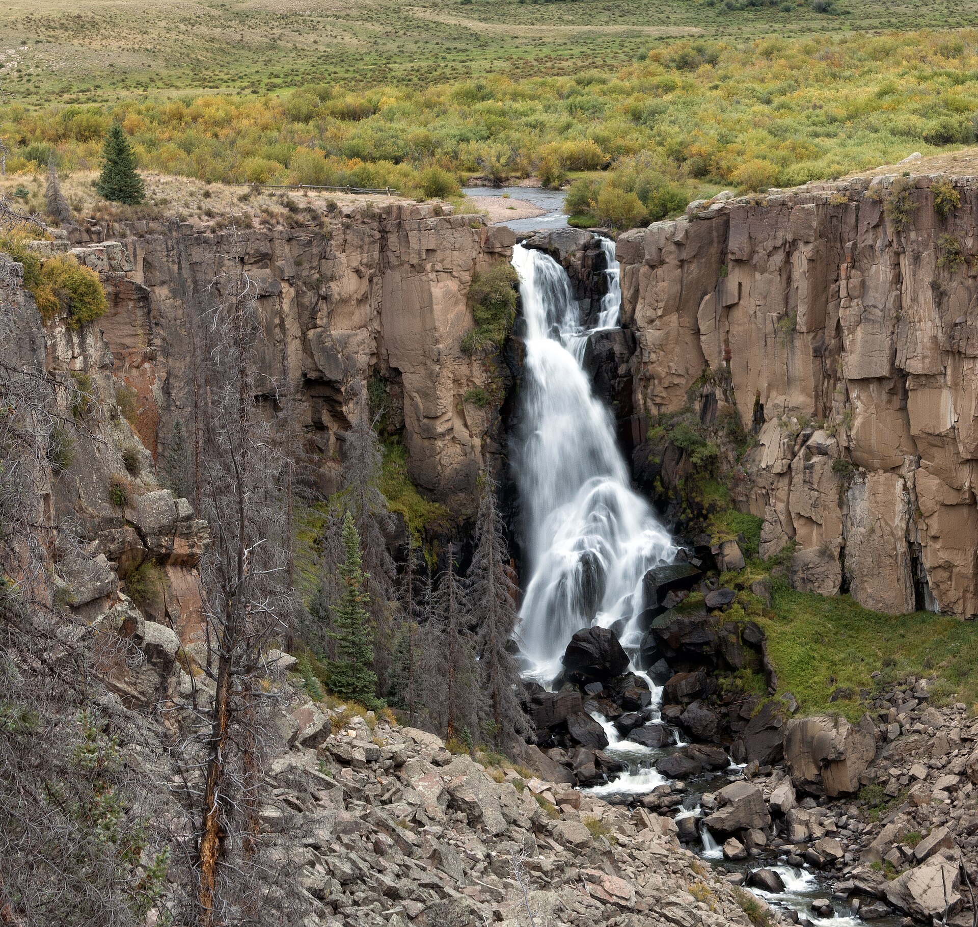 North Clear Creek Falls (36874788912)