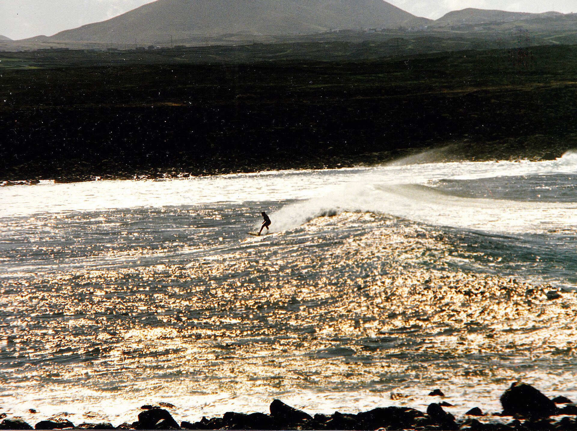 January Famara Beach 20 Mtr Waves - Lanzarote Photography 1988 - panoramio