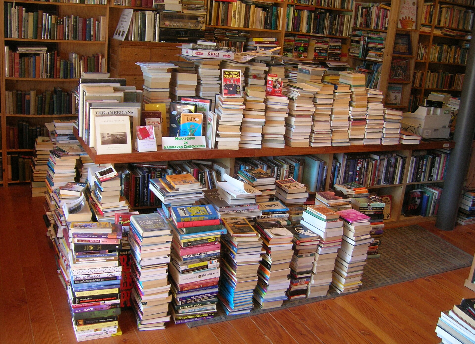 Eclipse Bookstore (223625237)