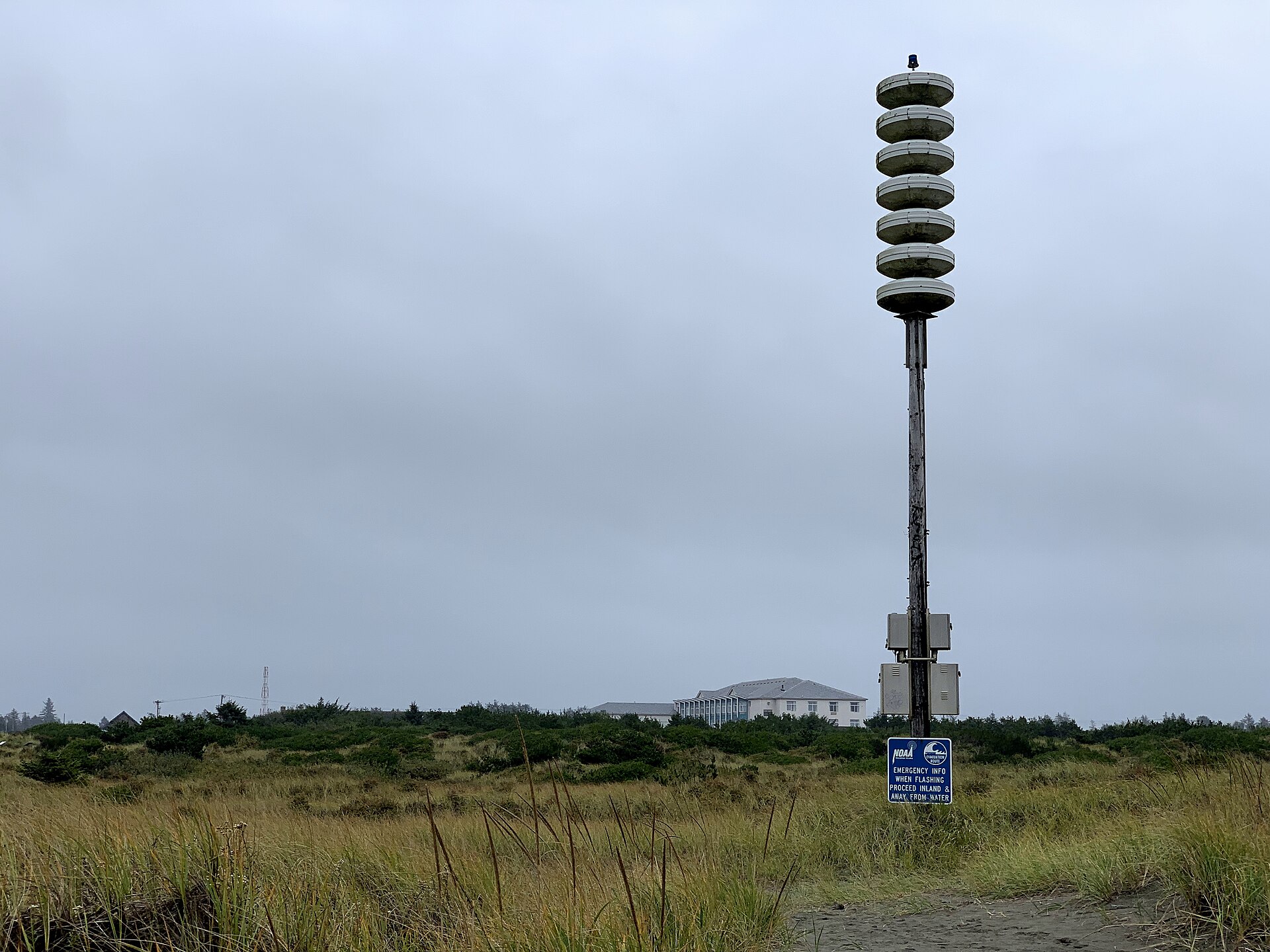 NOAA tsunami warning siren at Ocean Shores